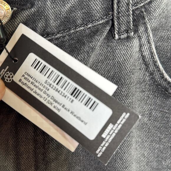 Prettylittlething Petite Washed Gray Dip Back Waist Boyfriend Jeans W1057 Sz 8 - Picture 8 of 11